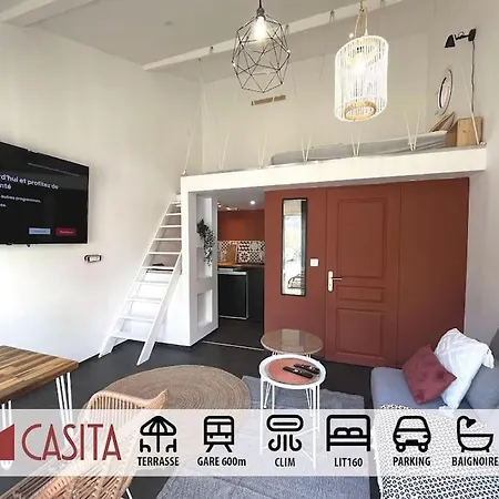 Casita: Maison Duplex +parking/terrasse/netflix Holiday home