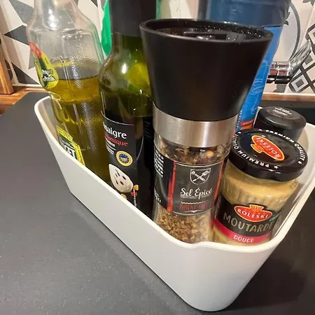 Casita: Maison Duplex +parking/terrasse/netflix Дом отдыха *